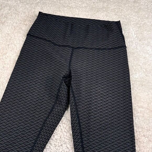 Lululemon Wunder Under High Rise Crop Legging Black Gray Textured Print - Picture 8 of 8